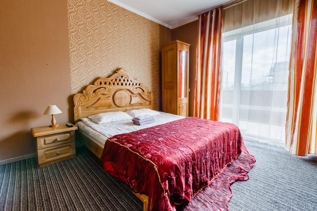 Everest Ivano-Frankivsk Exteriér fotografie